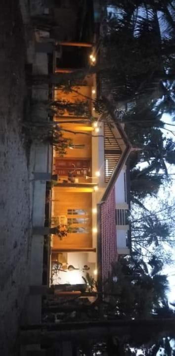 Dwaraka Munroe Apartamento Kollam Exterior foto